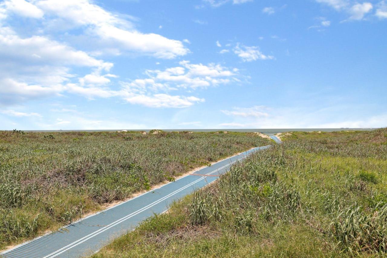 Ground Floor Beachfront Beauty! Steps To The Beach And Pool South Padre Island Luaran gambar