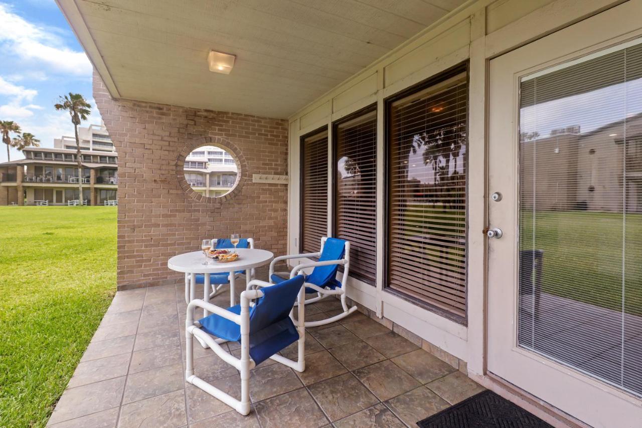 Ground Floor Beachfront Beauty! Steps To The Beach And Pool South Padre Island Luaran gambar