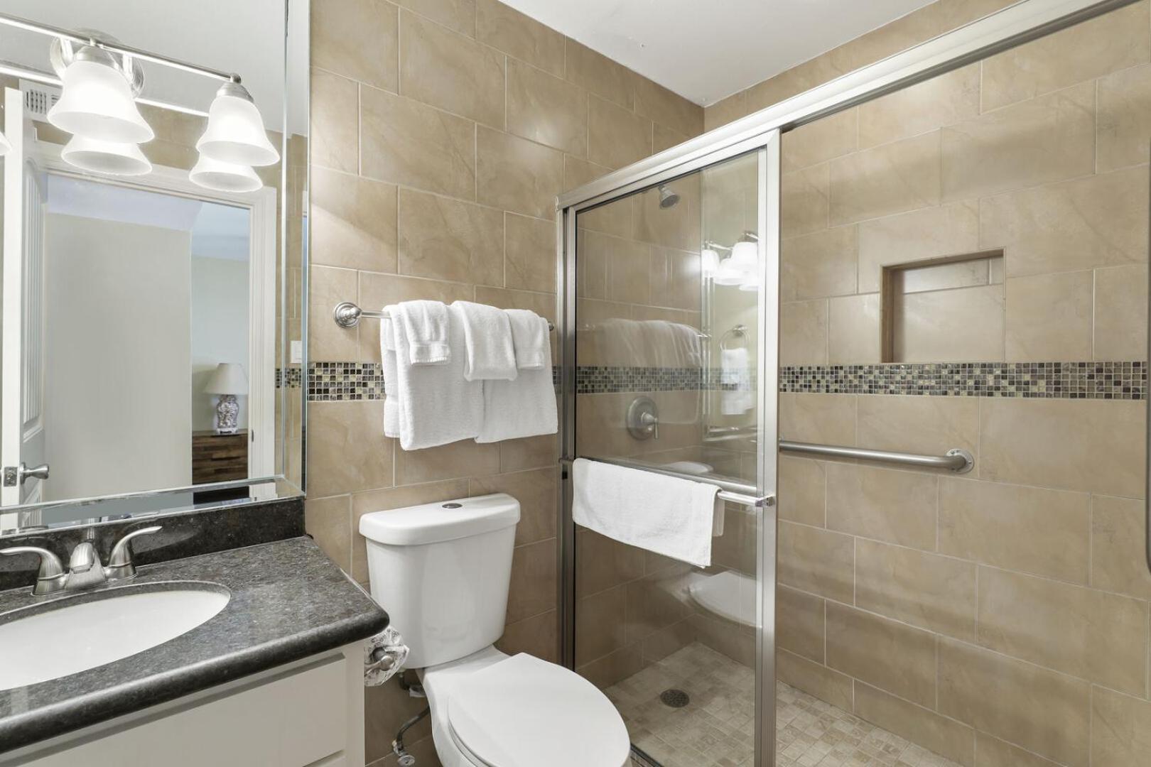Ground Floor Beachfront Beauty! Steps To The Beach And Pool South Padre Island Bilik gambar