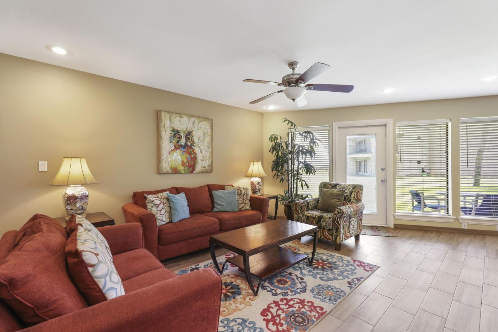 Ground Floor Beachfront Beauty! Steps To The Beach And Pool South Padre Island Bilik gambar